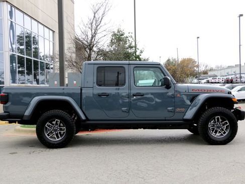 New 2026 Jeep Gladiator Mojave image 4