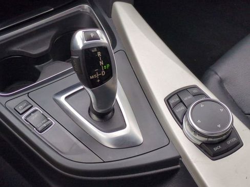 Used 2015 BMW 320i xDrive 320i xDrive image 17