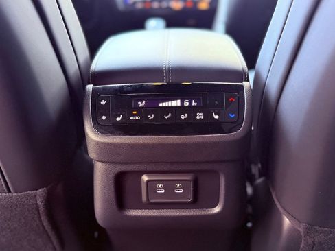 New 2026 INFINITI QX60 Sport image 32