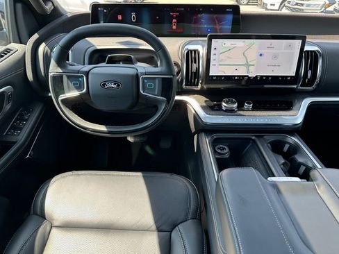 Used 2025 Ford Expedition Max Platinum w/ Stealth Appearance Package image 22