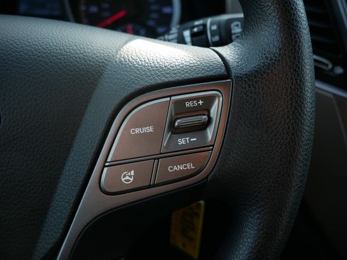 Used 2016 Hyundai Santa Fe SE image 28