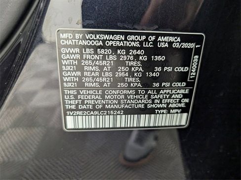 Used 2020 Volkswagen Atlas Cross Sport SEL R-Line image 35