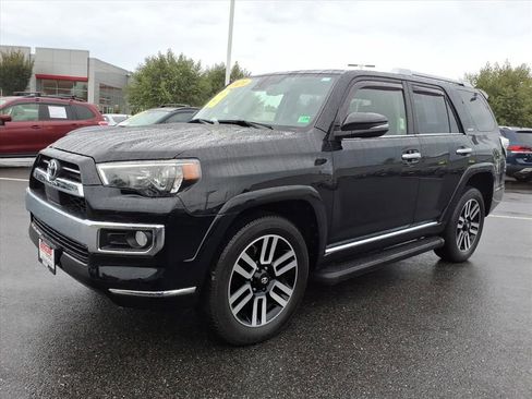 Used 2020 Toyota 4Runner Limited image 16