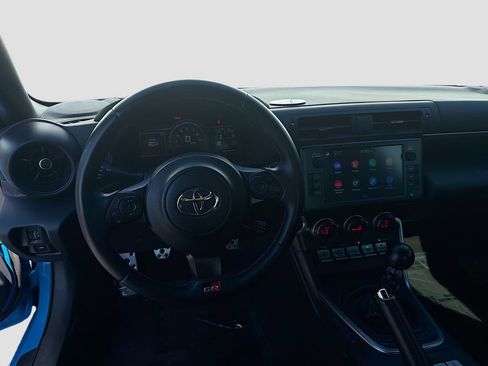 Used 2023 Toyota GR86 Premium w/ ALL Weather Mat Package (TMS) RWD image 23