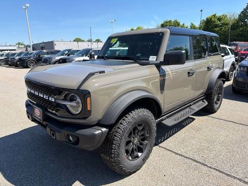 New 2026 Ford Bronco Badlands AWD/4WD image 3