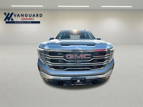 New 2026 GMC Sierra 1500 SLT image 3