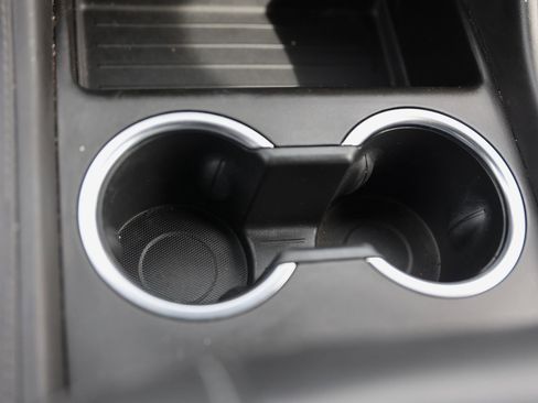 Used 2023 Chevrolet Tahoe LS image 31