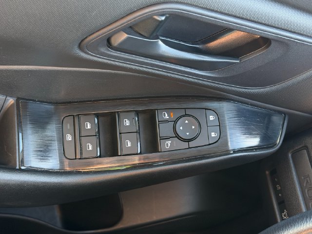 Used 2024 Nissan Rogue S AWD/4WD image 14