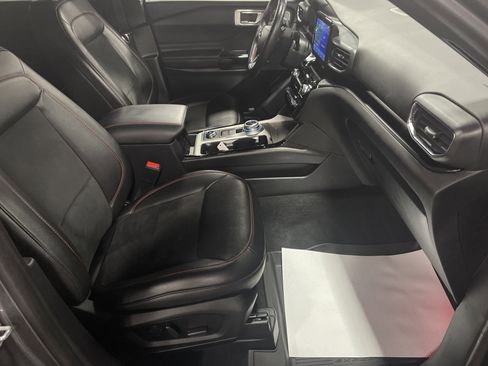 Used 2022 Ford Explorer ST-Line image 14