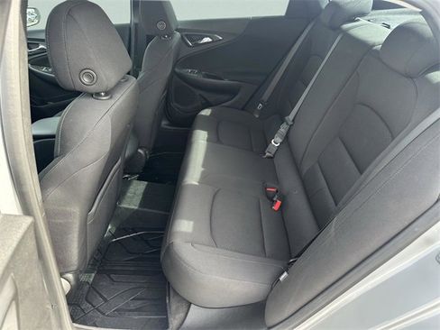 Used 2020 Chevrolet Malibu LS image 28