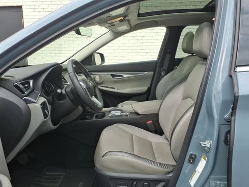 Used 2025 INFINITI QX50 Luxe w/ Accent Package AWD/4WD image 12