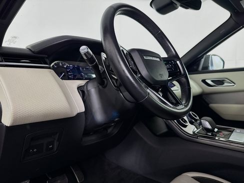 Used 2023 Land Rover Range Rover Velar R-Dynamic S image 22