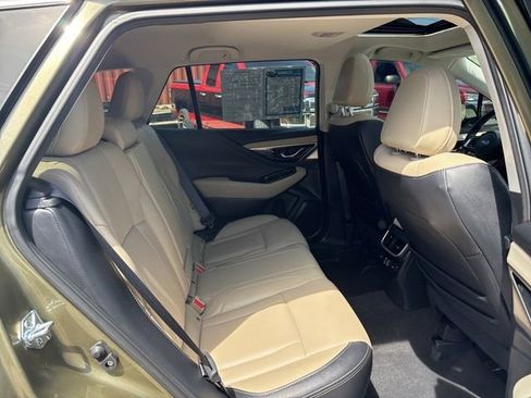 Used 2025 Subaru Outback Limited AWD/4WD image 15
