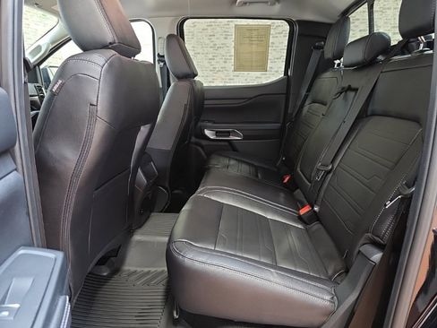 Used 2025 Ford Ranger Lariat w/ Trailer Tow Package image 11