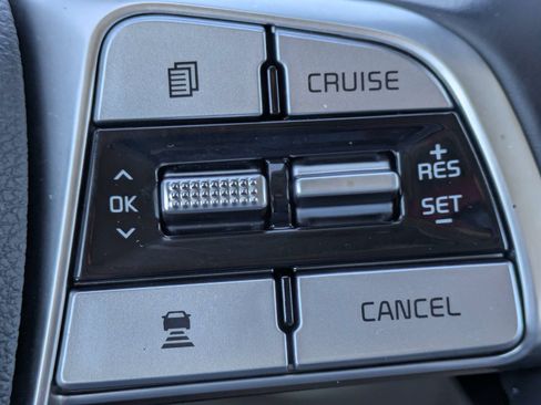 Used 2022 Kia Telluride S FWD image 33