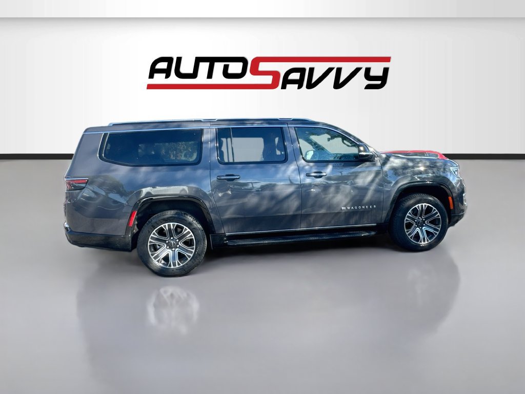 Used 2025 Jeep Wagoneer L Series II w/ 8-pass Seating Package AWD/4WD image 8