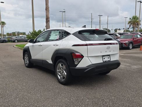 New 2027 Hyundai Kona SE FWD image 4