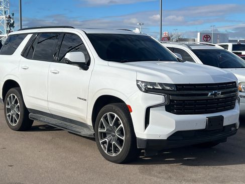 Used 2022 Chevrolet Tahoe RST w/ Sport Performance Package image 2