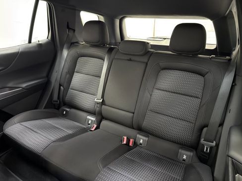 Used 2026 Chevrolet Equinox LT image 13