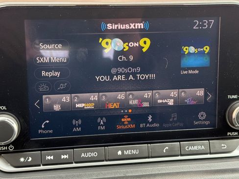 Used 2023 Nissan Rogue SV image 18