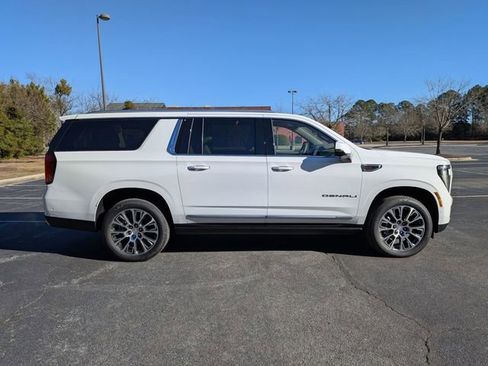 New 2026 GMC Yukon XL Denali w/ Sun & Power Step Package image 2