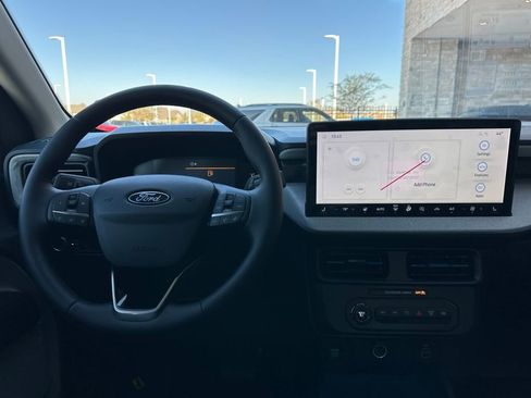 New 2025 Ford Maverick XLT w/ XLT Luxury Package image 32