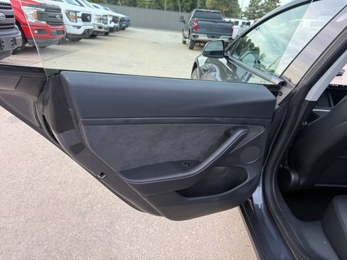 Used 2023 Tesla Model 3 Standard Range RWD image 14