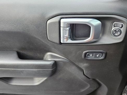 Used 2022 Jeep Gladiator Rubicon image 33