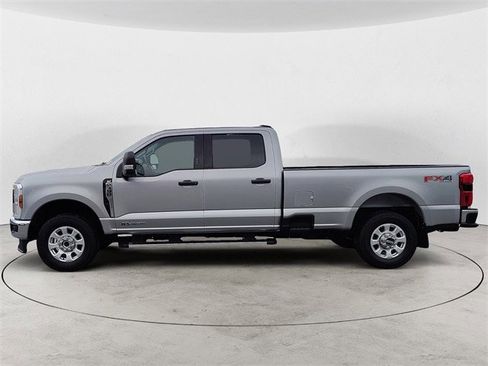 Certified 2024 Ford F350 XLT w/ 360-Degree Camera Package image 2