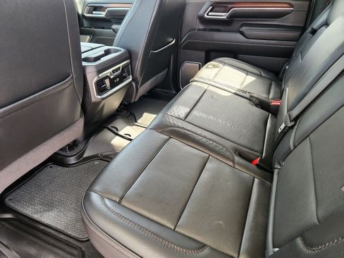 Used 2024 GMC Sierra 2500 Denali w/ Denali Reserve Package AWD/4WD image 26