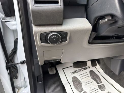 Used 2022 Ford F250 XL w/ Power Equipment Group AWD/4WD image 18