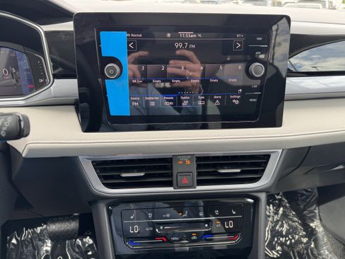 New 2025 Volkswagen Taos SEL image 21