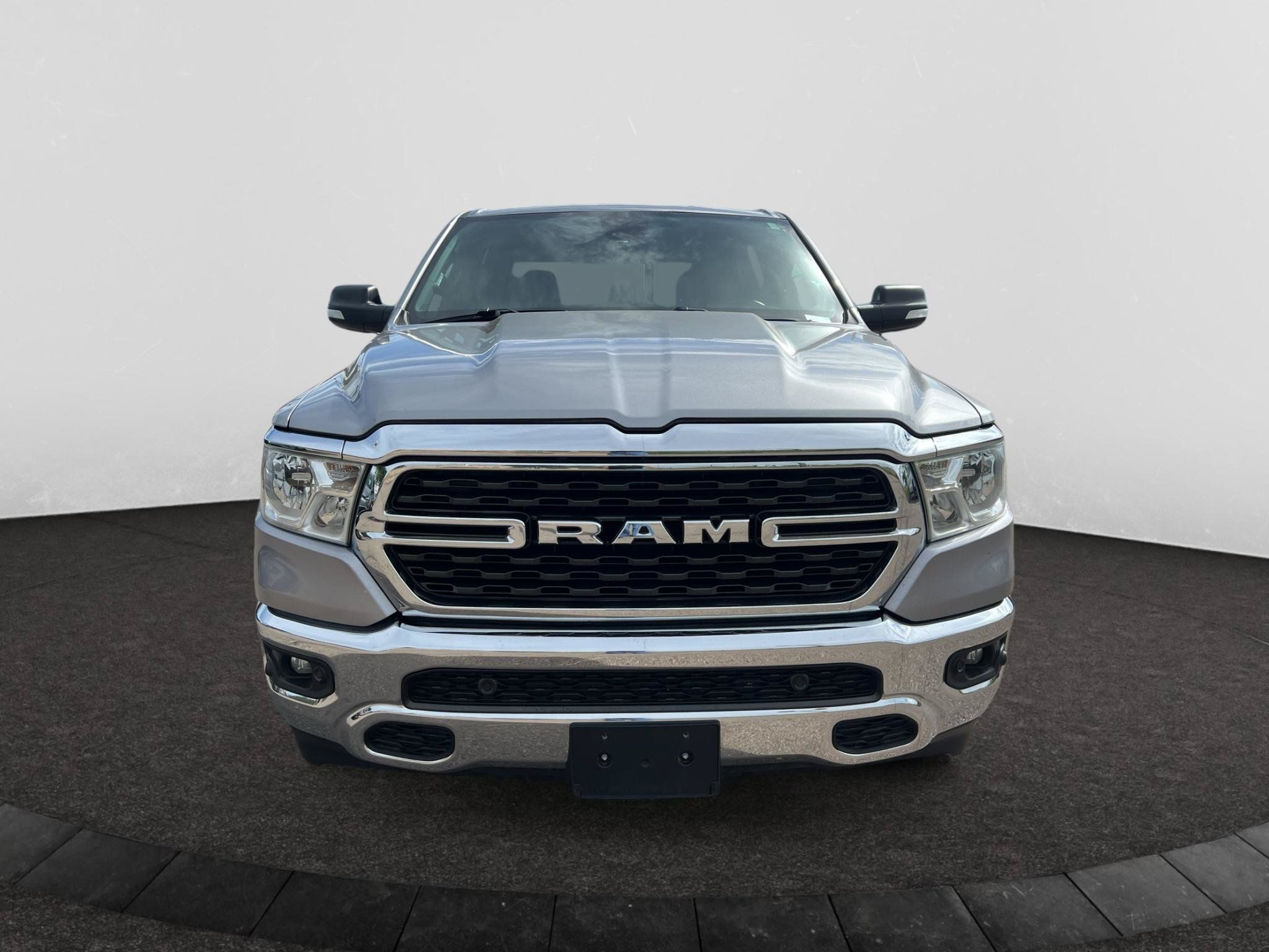 Used 2022 RAM 1500 Big Horn AWD/4WD image 3