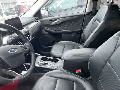 Used 2022 Ford Escape Titanium w/ Class II Trailer Tow Package image 22