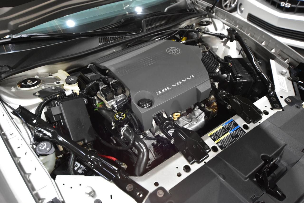 Used 2007 Buick LaCrosse CXS FWD image 32