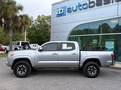 Used 2019 Toyota Tacoma SR w/ SR Convenience Package RWD image 2
