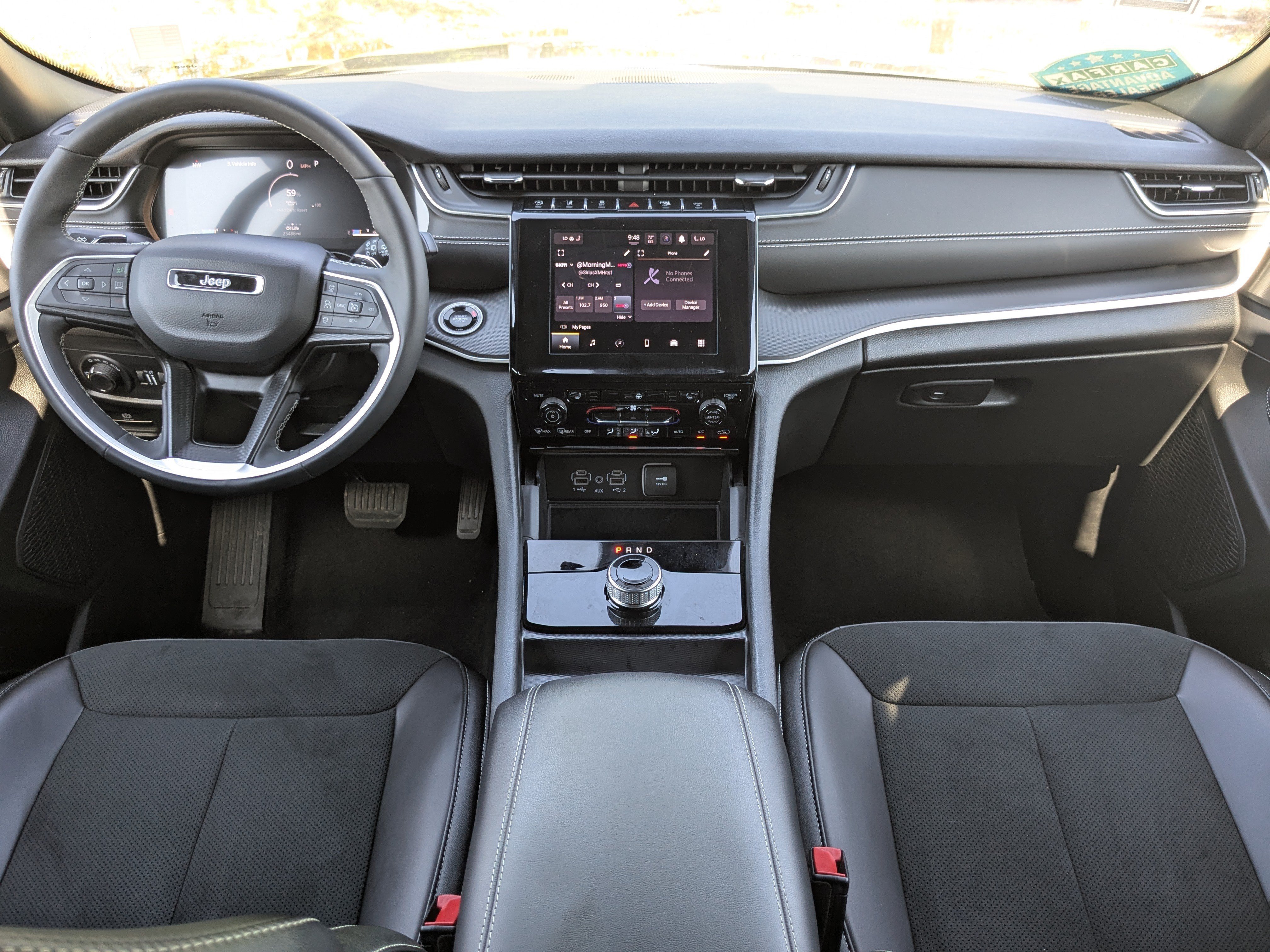 Used 2025 Jeep Grand Cherokee Altitude AWD/4WD image 17
