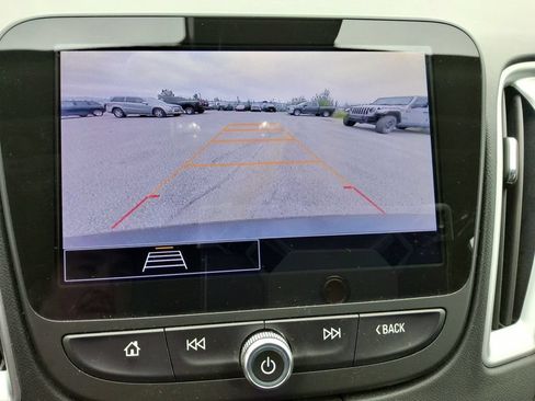 Used 2023 Chevrolet Malibu LT FWD image 16