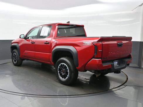 Used 2024 Toyota Tacoma TRD Off-Road AWD/4WD image 4