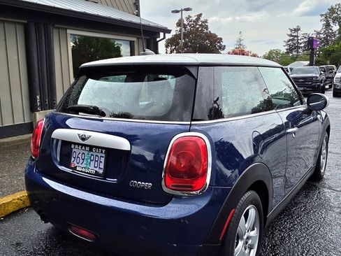 Used 2015 MINI Cooper 2-Door Hardtop FWD image 6