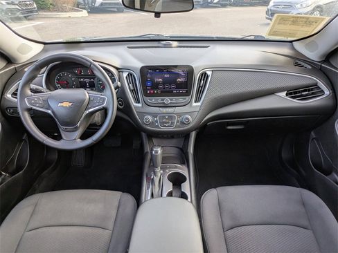 Used 2020 Chevrolet Malibu RS image 14