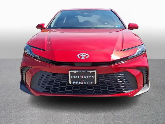 Used 2025 Toyota Camry SE w/ Convenience Package AWD/4WD image 2