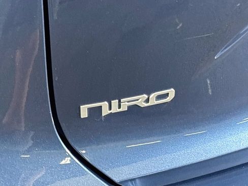 Certified 2023 Kia Niro Wind FWD image 25