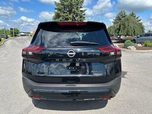 Certified 2023 Nissan Rogue SV w/ SV Premium B Package AWD/4WD image 4