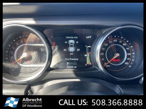 Used 2022 Jeep Gladiator Willys image 28