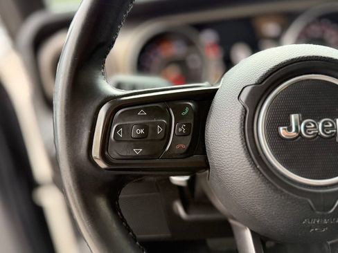 Used 2018 Jeep Wrangler Unlimited Sport S AWD/4WD image 22