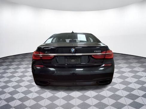 Used 2017 BMW 750i xDrive 750i xDrive image 9