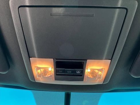 Used 2012 Ford Explorer XLT AWD/4WD image 26