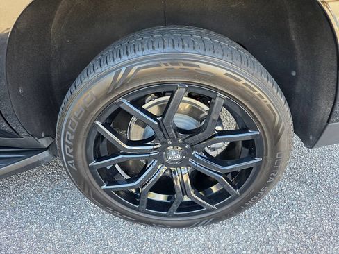 Certified 2024 Chevrolet Tahoe RST w/ Luxury Package RWD image 32