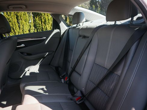 Used 2018 Chevrolet Impala LS image 30